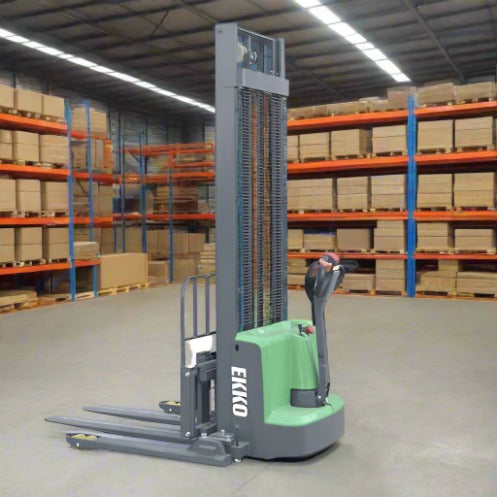 EKKO Lithium Straddle Stacker | Side-Shifting | 145" Lift Height | 2640 lb Capacity | EB13ES-145Li