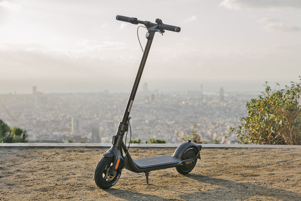 EMMO Segway Ninebot F2 Pro | Electric Kickscooter | Top Speed - 20 mph